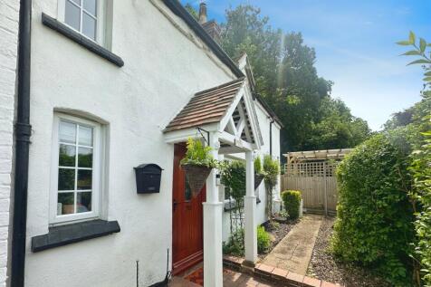 3 bedroom cottage for sale