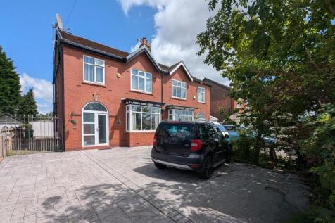 4 bedroom semi-detached house for sale