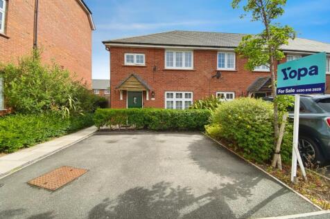 3 bedroom semi-detached house for sale