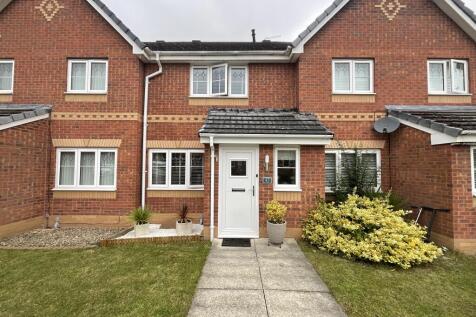 3 bedroom town house for sale