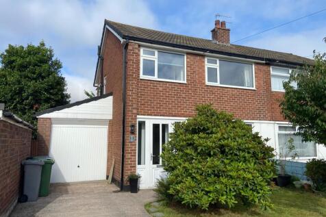 3 bedroom semi-detached house for sale
