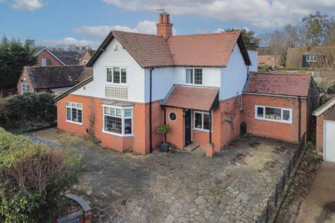 Leighton Road, Wing, Buckinghamshire... 4 bed detached house for sale