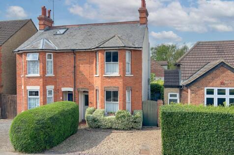 Stanbridge Road, Leighton Buzzard, LU7 3 bed semi