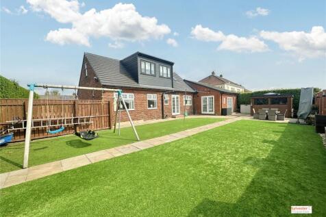 Hill Top, Stanley, County Durham, DH9 3 bed bungalow for sale