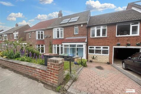 4 bedroom terraced house for sale
