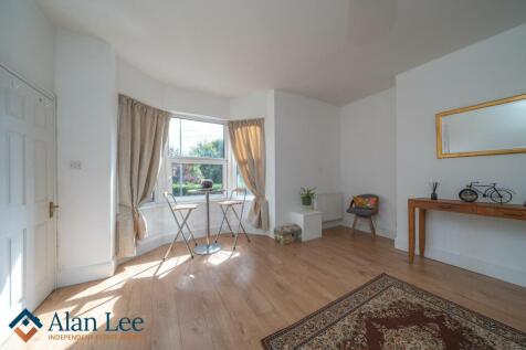 Flat 2, 403 Park Lane, Macclesfield... 2 bed flat for sale