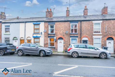 Bond Street, Macclesfield, Cheshire 2 bed terraced house for sale