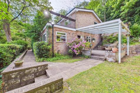 Hillside setting enjoying views... 5 bed detached house for sale