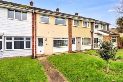 Short walk to Clevedon Town Centre 2 bed terraced house for sale