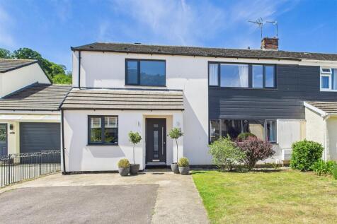 Stylish family living in Swiss... 4 bed semi