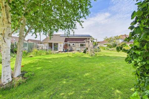 Popular setting in Nailsea's West End 3 bed detached bungalow for sale