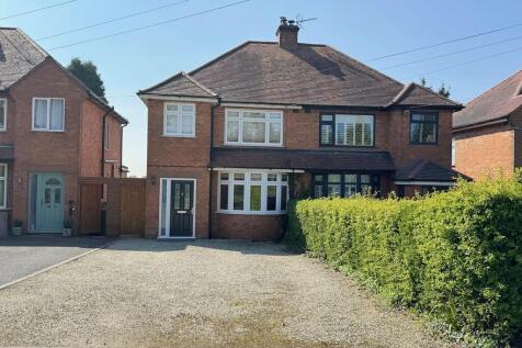 Red Lane, Burton Green, Kenilworth 3 bed semi