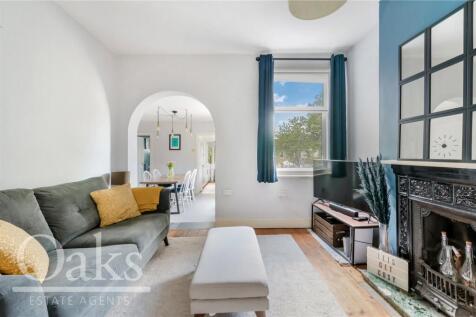 Alexandra Road, East Croydon 2 bed maisonette for sale