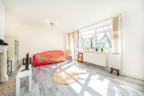 Gleneldon Road, London SW16 3 bed maisonette for sale