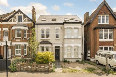 Babington Road, London SW16 2 bed flat for sale