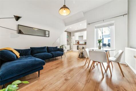 Brixton Hill SW2 2 bed apartment for sale