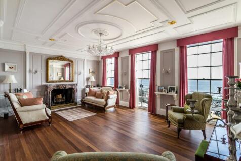 6 bedroom terraced house for sale