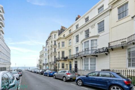 5 Cavendish Place, Brighton BN1 2 bed apartment for sale