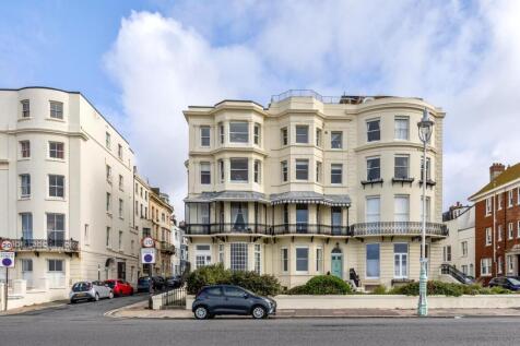 Marine Parade, Brighton BN2 2 bed apartment for sale