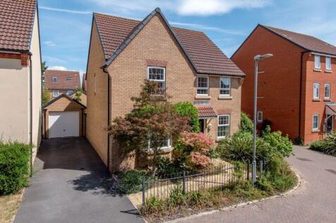 Sellicks Road, Taunton TA2 4 bed detached house for sale