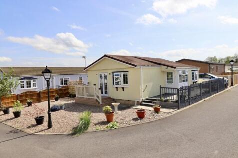 2 bedroom park home for sale