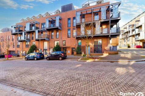 Columbia Place, Campbell Park, MK9 4 bed terraced house for sale