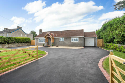 3 bedroom detached bungalow for sale