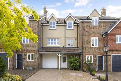 4 bedroom terraced house for sale