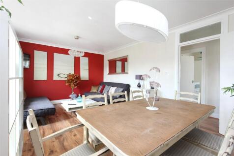 St Matthews Row, London, E2 2 bed apartment for sale