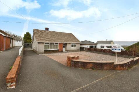 3 bedroom bungalow for sale