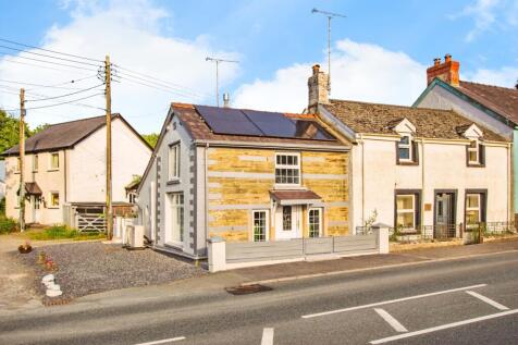 2 bedroom semi-detached house for sale