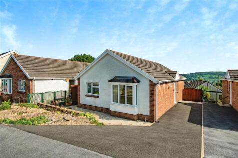 2 bedroom detached house for sale