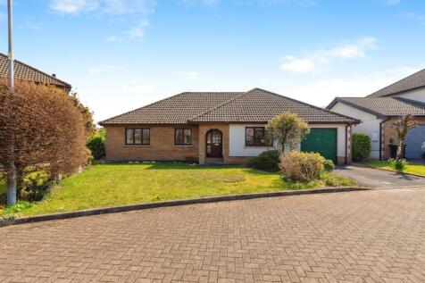 4 bedroom bungalow for sale