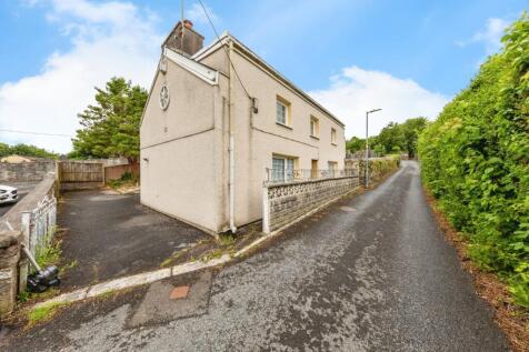 2 bedroom detached house for sale