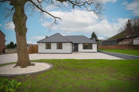 4 bedroom detached bungalow for sale