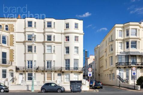 Marine Parade, Brighton, East Sussex... 1 bed flat for sale