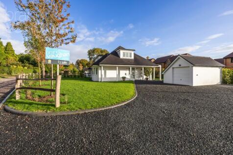 The Vale, Ovingdean, Brighton, East... 3 bed semi