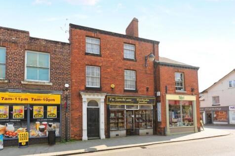 Terraced house for sale