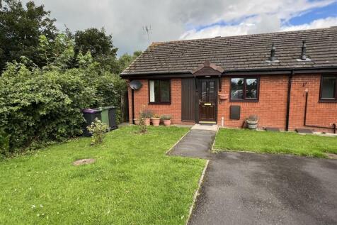 Oswestry Road, Ellesmere. 2 bed bungalow for sale
