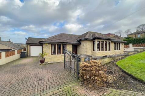 Carlton Road, Liversedge 2 bed detached bungalow for sale