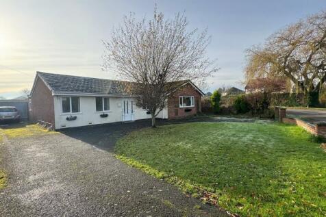 4 bedroom bungalow for sale