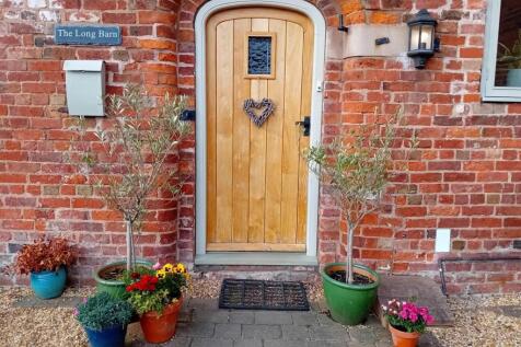 The Long Barn, Emstrey, Shrewsbury... 3 bed barn conversion for sale