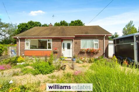 2 bedroom detached bungalow for sale