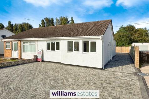 3 bedroom semi-detached bungalow for sale