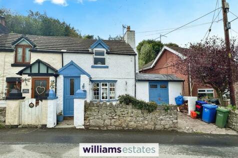 2 bedroom semi-detached house for sale