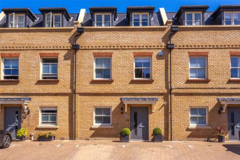 Glen Island, Maidenhead SL6 3 bed terraced house for sale