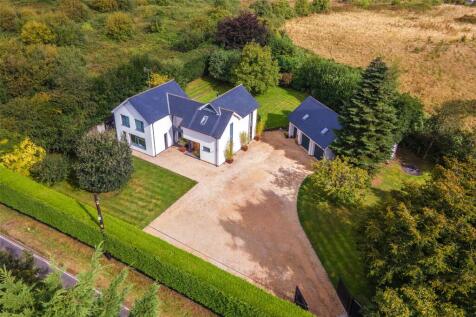 Stokenchurch Road, High Wycombe HP14 4 bed house for sale