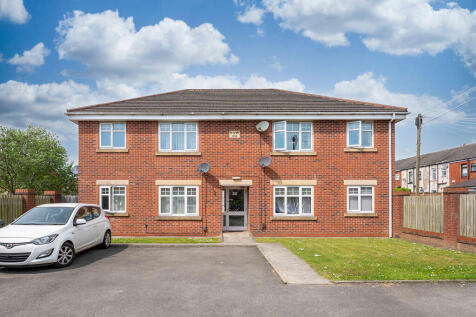 Park Court, Hindley 2 bed flat for sale
