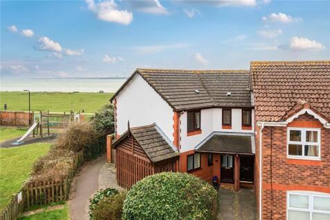 2 bedroom maisonette for sale
