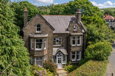 45 Bury New Road, Ramsbottom BL0 7 bed detached house for sale